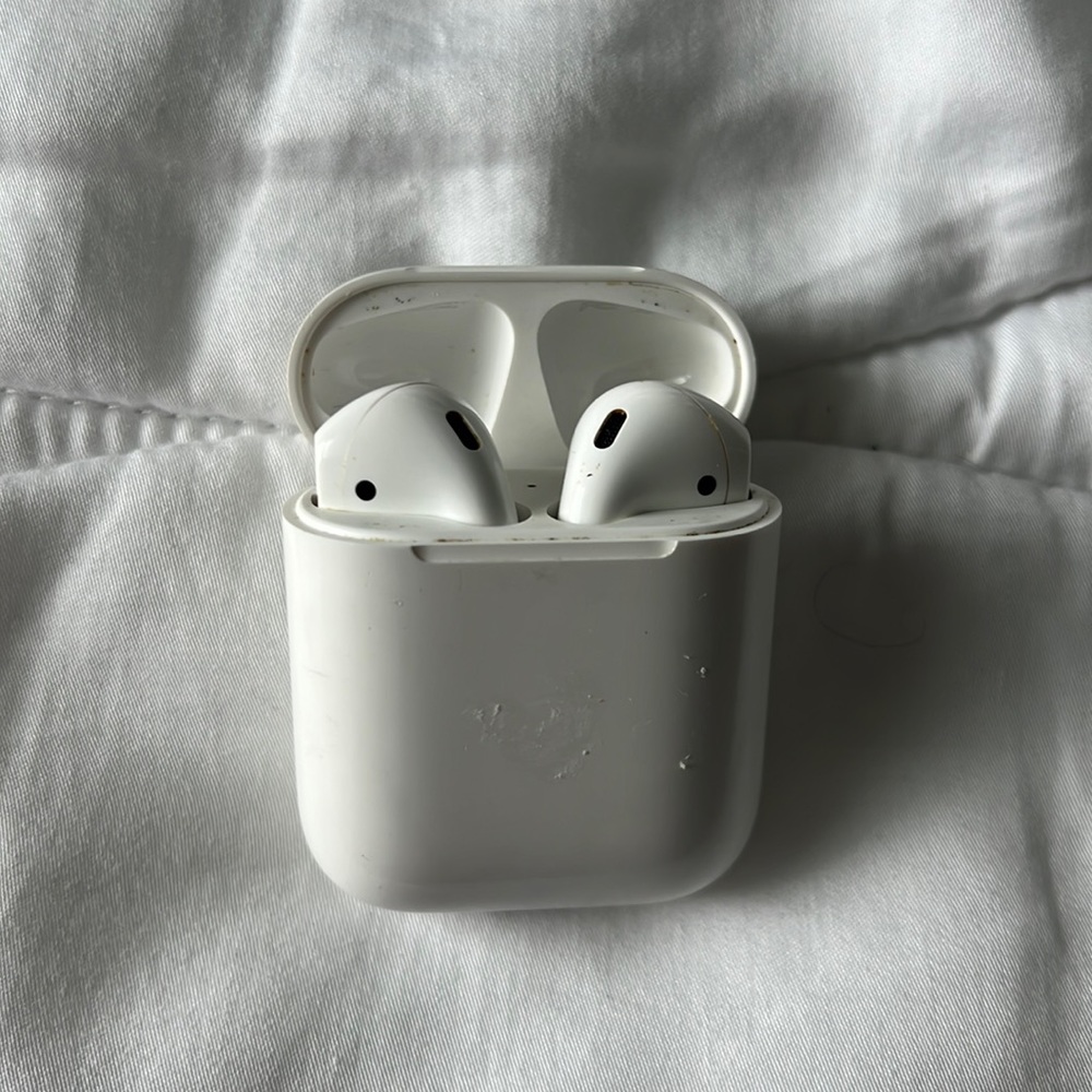 AirPods